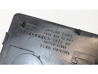 Блок предохранителей LJA2822AF Jaguar XK8 - XKR