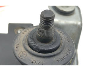 Моторчик заднего дворника 1Z9955711    Skoda Octavia Mk2 (1Z)