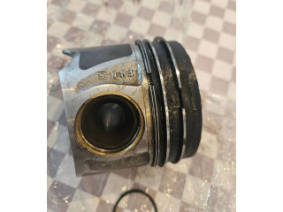 Píst FMN, ACH   Audi Q7 4M     