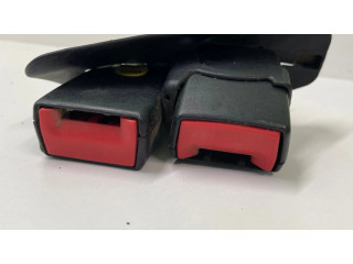 Средняя поясная пряжка ()