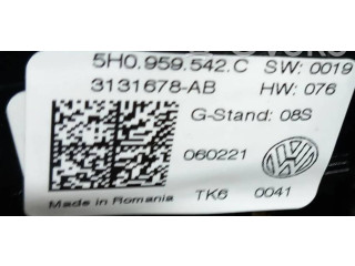 Руль Volkswagen Golf VIII 2019 - года 5H0959542C, 060221