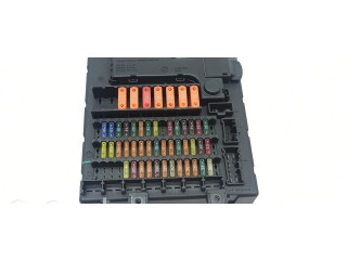 Блок предохранителей 6911922, 6905228   BMW Z4 E85 E86    