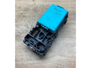 Блок предохранителей 2323006072, MR228760 Mitsubishi Colt