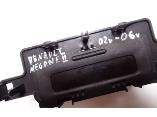 Дисплей    8200107839-B   Renault Megane II