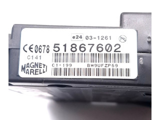 Блок комфорта 51867602, E24031261   Fiat Grande Punto   