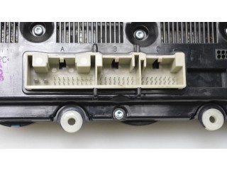 Модуль блока управления кондиционером 74241061 Skoda Octavia Mk2 (1Z)