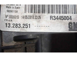 Интеркулер  13283251-R3445004, 315X218X64   Opel Meriva A 