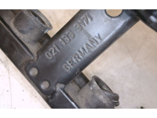 Топливная рампа 021133317J   Volkswagen Golf III  