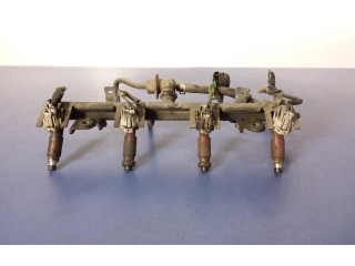 Vstřikovací lišta Suzuki Liana RH416