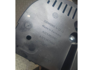 Панель приборов 2K0920844C   Volkswagen Caddy       