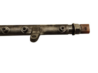 Топливная рампа 03L130089B, 48B13640A02 Skoda Octavia Mk2 (1Z) для двигателя CAYC