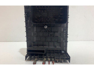 Блок предохранителей  1K0937125A   Audi A3 S3 8P    