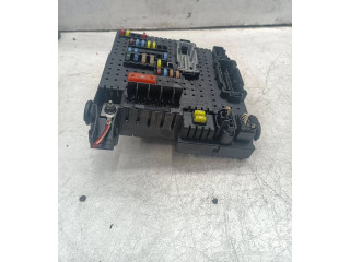 Блок предохранителей  28017881   Volvo XC90    