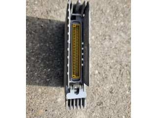 Блок управления двигателя 7700792425 Renault 21