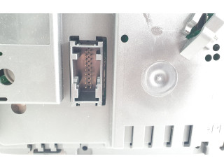 Přístrojová deska BMW 1 E81 E87 2008 1041568