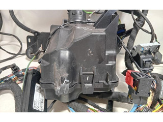 Блок предохранителей DV6FD   Peugeot 2008 I    