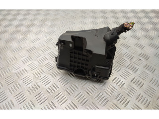 Блок предохранителей 9804848480 Peugeot 2008 I