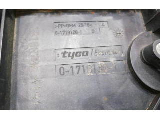 Pojistková skříňka 1K0937125A Volkswagen Caddy