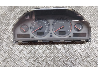 Панель приборов    Volvo V70       