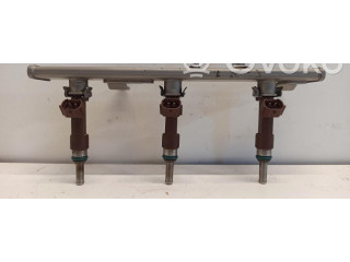 Vstřikovací lišta 175204021R Nissan Micra K14