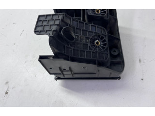   Pojistková skříňka 5N0937808   Volkswagen Tiguan 2013