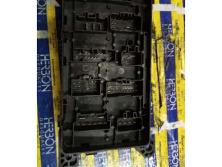 Pojistková skříňka 0K53H66760 KIA Carnival 2001