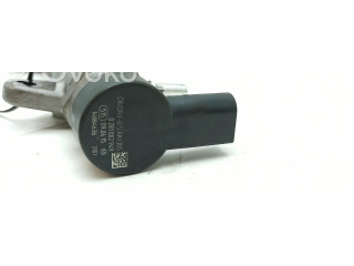 Топливная рампа 8514154, 0281002949   BMW X4 F26 2.0 