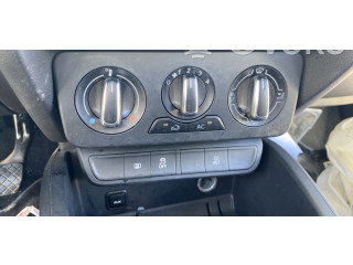Блок управления климат-контролем 8X0820045A   Audi A1