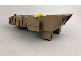 Блок предохранителей 82201AJ00A Subaru Outback