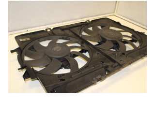 Вентилятор радиатора     8K0121003M    Audi Q5 SQ5 