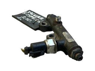 Топливная рампа 4R8Q9C066AE, 5WS40128 Jaguar S-Type 2.7