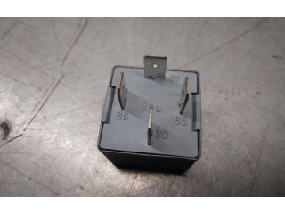 Блок предохранителей 141951253B   Audi A3 S3 8L    