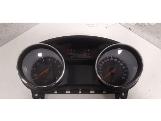 Панель приборов 39085721 Vauxhall Astra K
