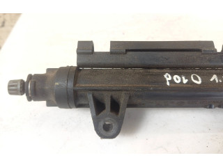 Vstřikovací lišta 03E133320A   Volkswagen Polo     