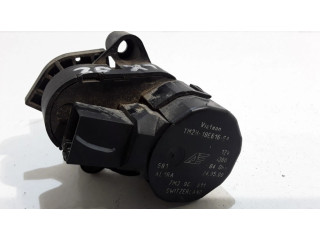 Другая деталь салона