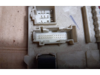 Pojistková skříňka 519096606 Volvo S40 2007