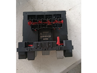 Блок комфорта 3c0937049e Skoda Octavia Mk2 (1Z)