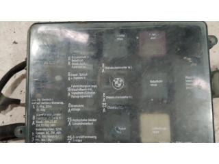 Pojistková skříňka 13801758F BMW 5 E28 1983