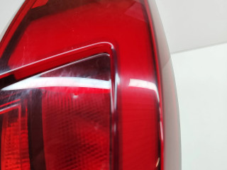 Světlo zadní  levé 7465465   BMW 2 F44 2020