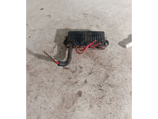 Блок предохранителей  9162323   Volvo V70    