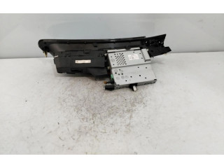 Дисплей    4682008985   Mazda 3 II