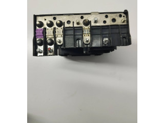 Блок предохранителей  1K0937124D   Volkswagen Touran I    