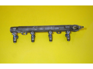 Топливная рампа 036133319B   Volkswagen Golf IV  