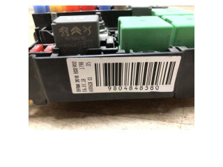 Блок предохранителей 9804681780, 9804681780 Citroen Berlingo