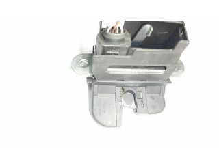 Замок задней крышки