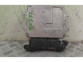 Блок управления двигателем Блок управления 55194018   Opel Combo C