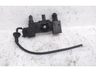 Датчик открытия / закрытия двери (крыло)     Mitsubishi Outlander 2013 - 2021 года