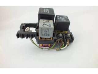 Pojistková skříňka 4A0937503B Audi A6 S6 C4 4A 1995