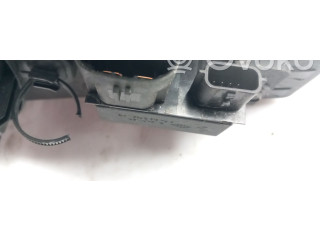 Вентилятор радиатора     8240636, 214816812R    Renault Clio IV 