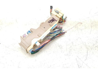 Pojistková skříňka 0E09-0551, 0E09-0551 Mazda 626 2001